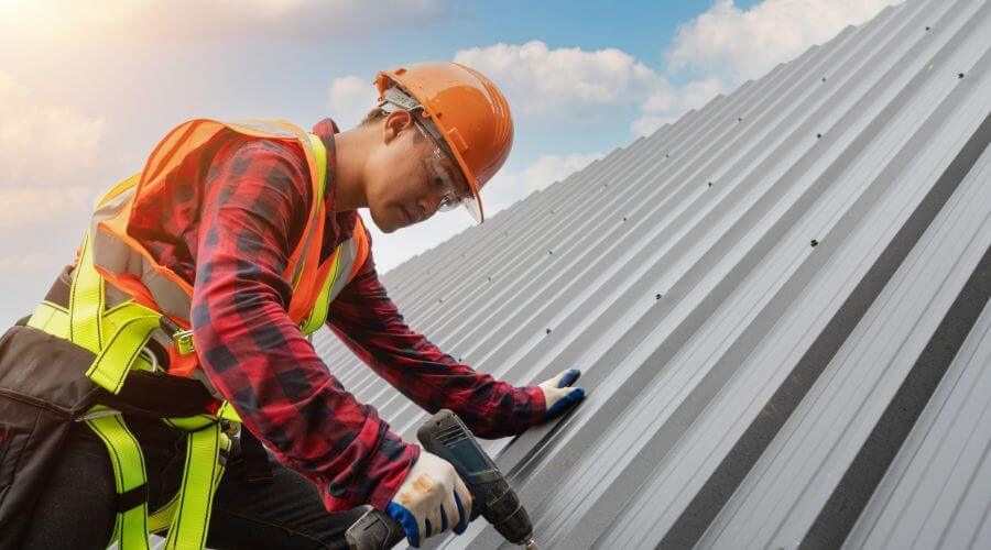 Professional Emergency Roof Repairs services in Melville, NY